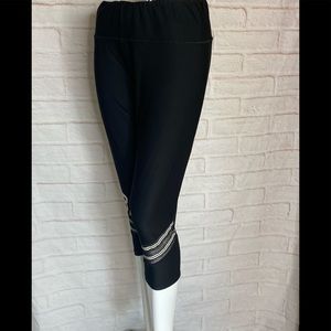 Bebe Sport crop leggings size XL